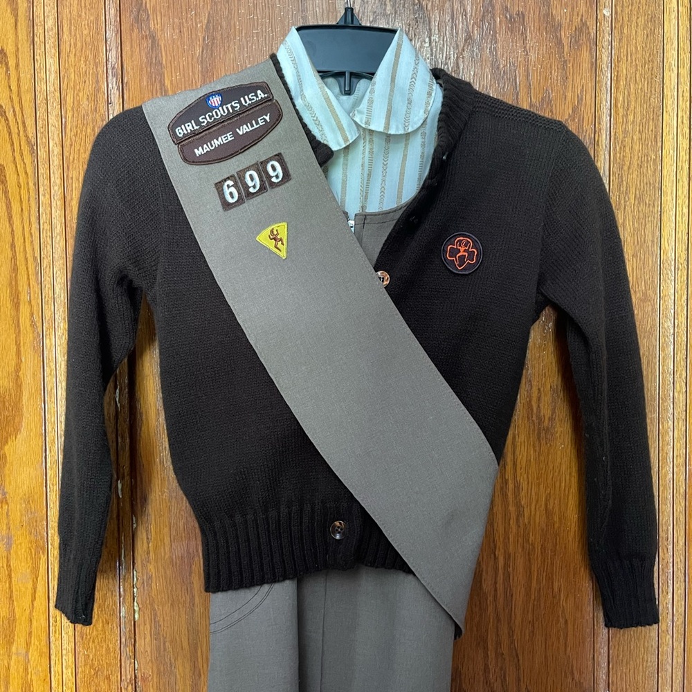 Vintage Girl Scouts Brownies Uniform Dress 1980’s 4 PC SET